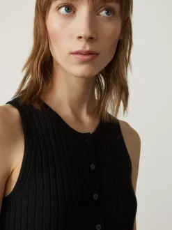 Discount The Cameron Vest Women Tops