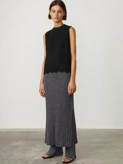 Discount The Ellen Vest Women Tops